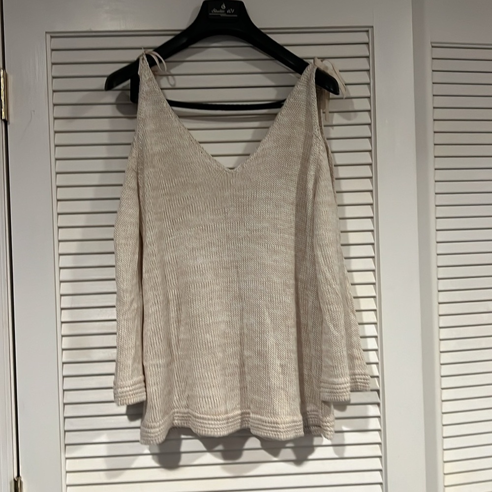 Lauren Conrad open shoulder sweater - Picture 7 of 7
